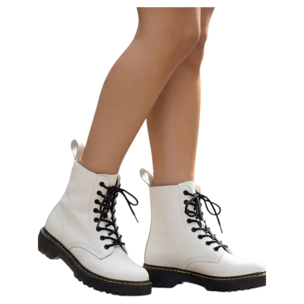 Unionbay Hayden Women's 9 White Faux Leather Lace-Up Lug Sole Combat Boots